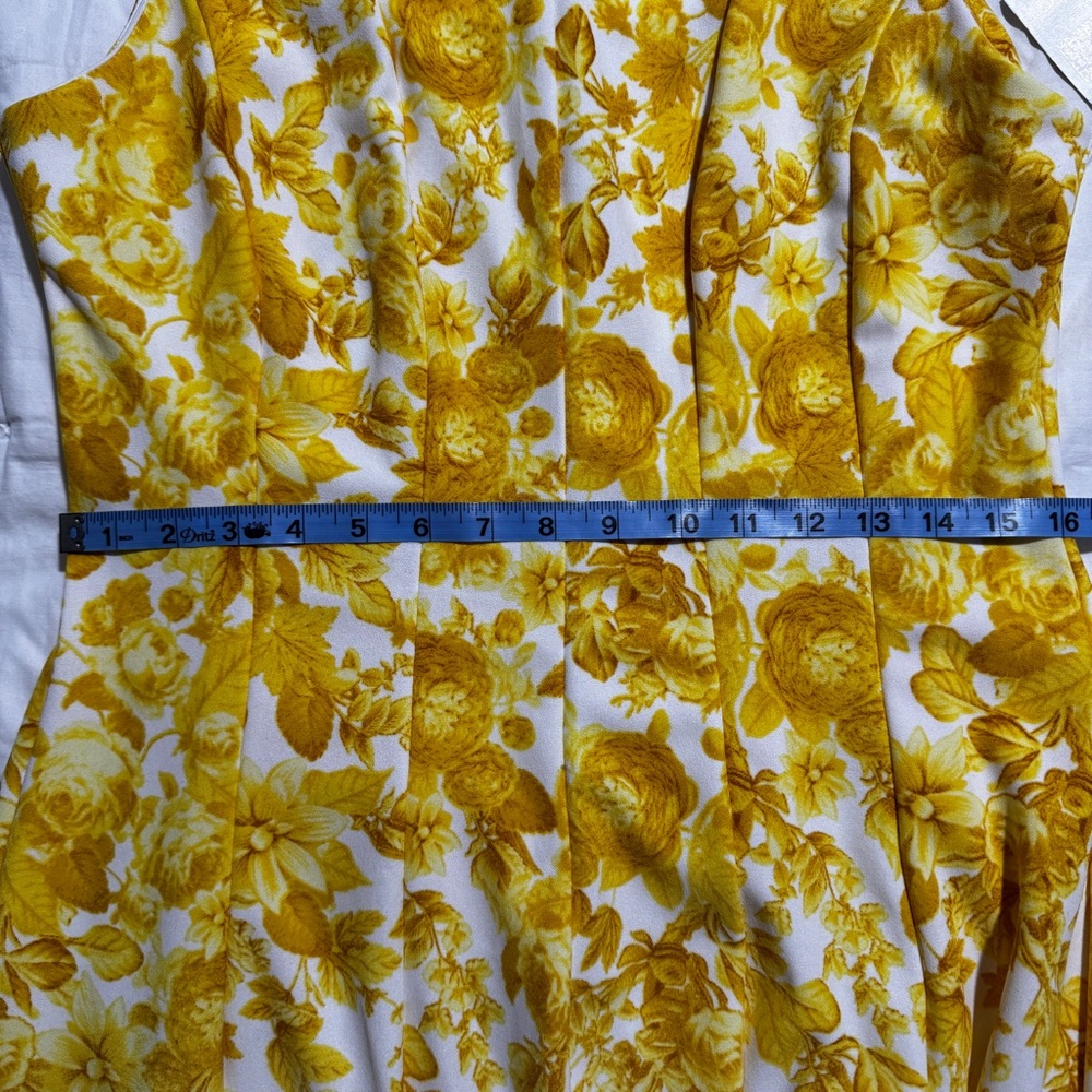 danny and nicole | Yellow and White Sleeveless, Floral Dress (Size 12) - Picture 6 of 9